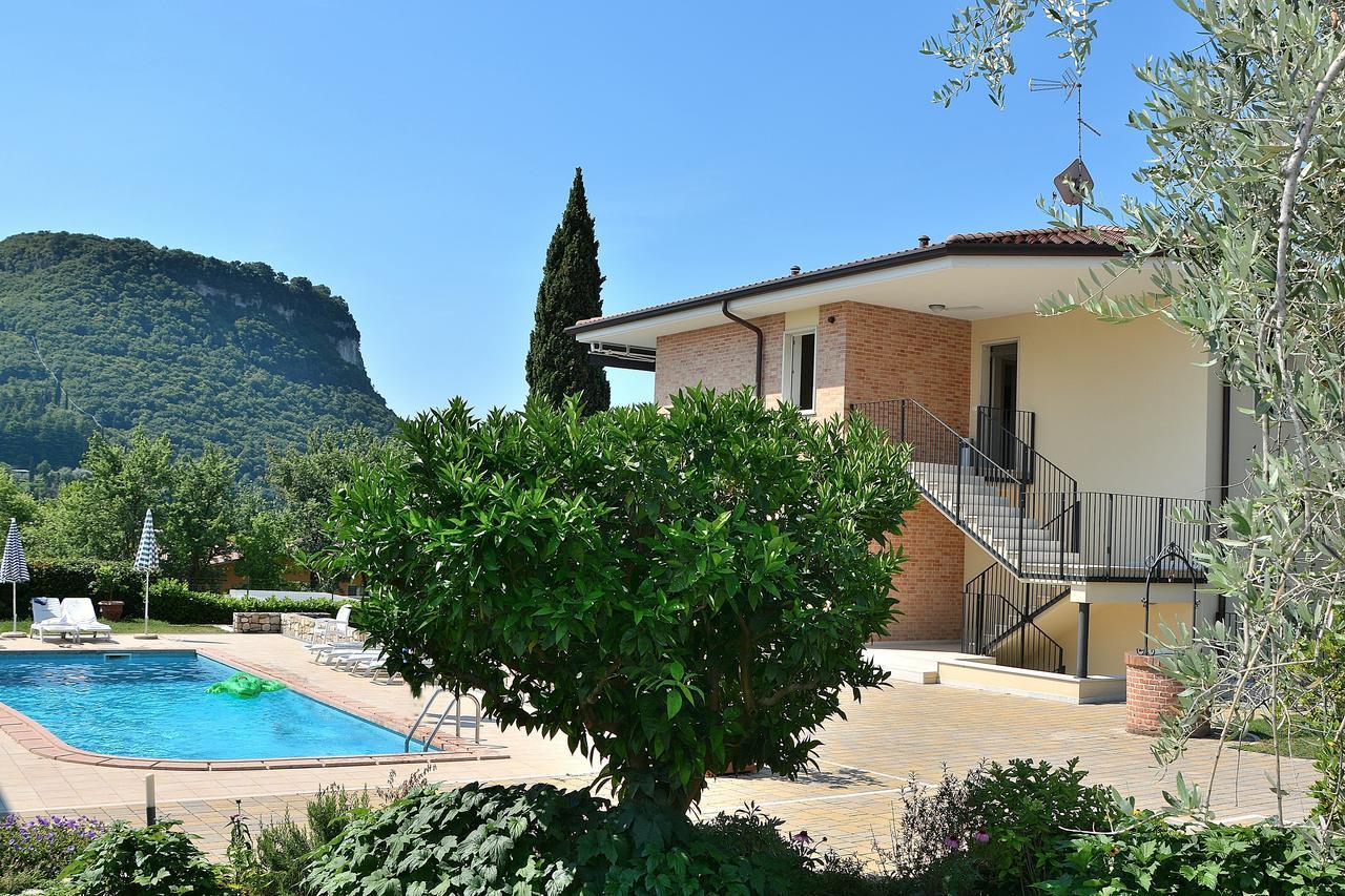 Ca Gardesana With Pool Βίλα Εξωτερικό φωτογραφία